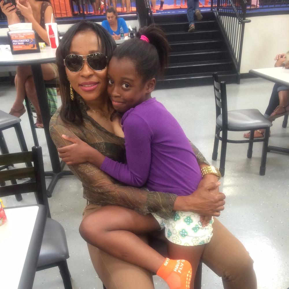 Meet your Posher, Lorvine